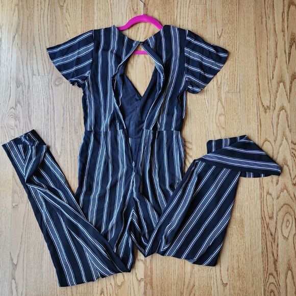 Crystal Sky Tie Front Jumpsuit | Juniors 7 | Black White Stripes Short Sleeves - Picture 5 of 8